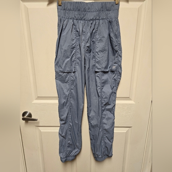 Fabletics  Sheer Ripstop Parachute Pant Grey Sz Small/Med - Picture 3 of 10